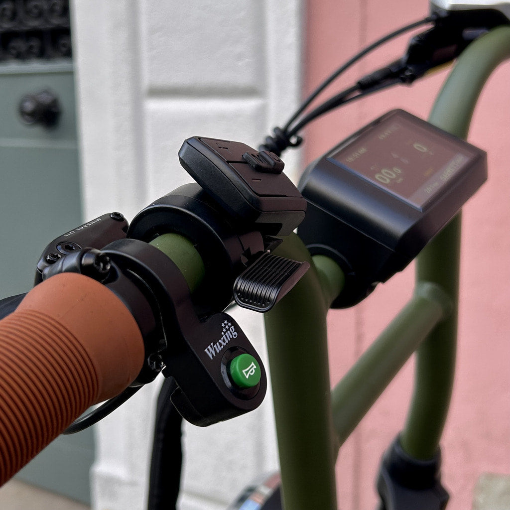 vélo électrique biplace cargo Garrett Miller écran connecté