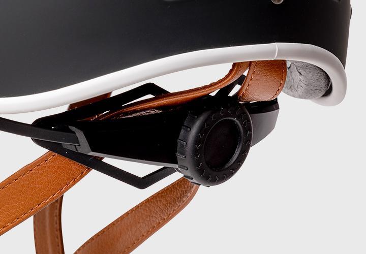 Capacete com listras GT cinza da coleção Thousand Heritage